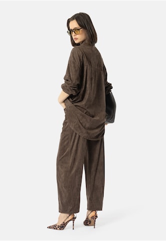 Loosefit Pantalon 'Noralie' Elias Rumelis en gris