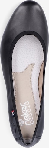 Rieker Ballet Flats in Black