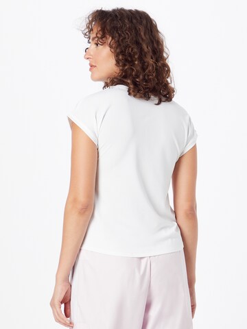 NIKE Performance shirt 'Court Victory' in White