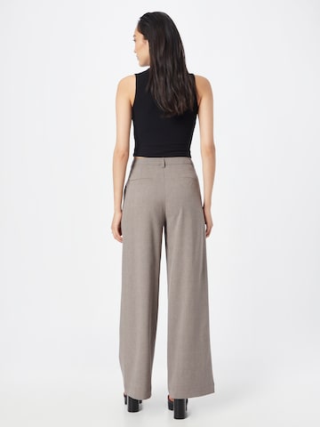 minimum Wide leg Pleat-Front Pants in Grey