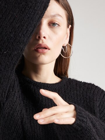 Pull-over oversize QS en noir
