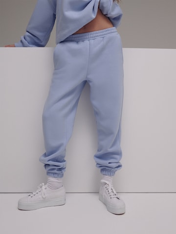 LENI KLUM x ABOUT YOU - Pantalón 'Hanna' en azul: frente