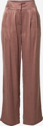 Guido Maria Kretschmer Collection Pleat-Front Pants 'Silvia' in Brown: front