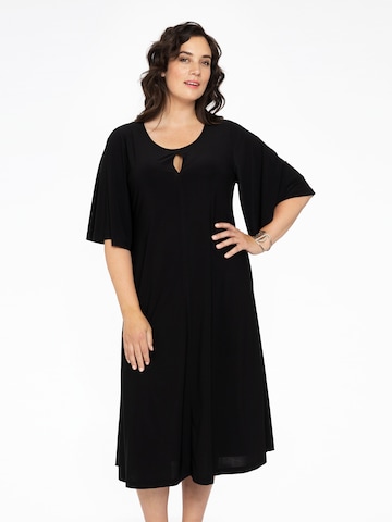 Yoek Dress in Black: front