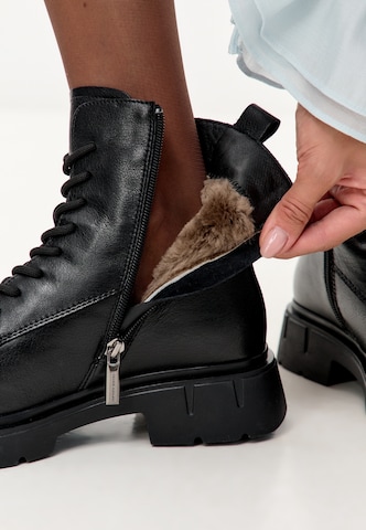 CESARE GASPARI Schnürstiefelette in Schwarz