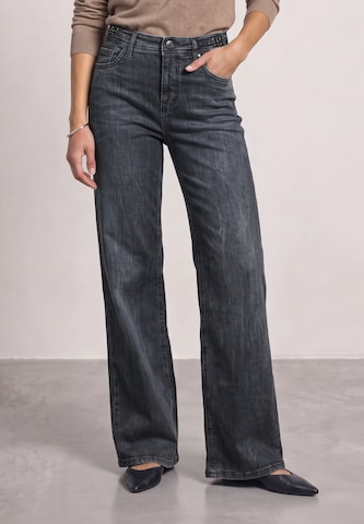 STREET ONE - Pierna ancha Vaquero 'Emee' en gris: frente
