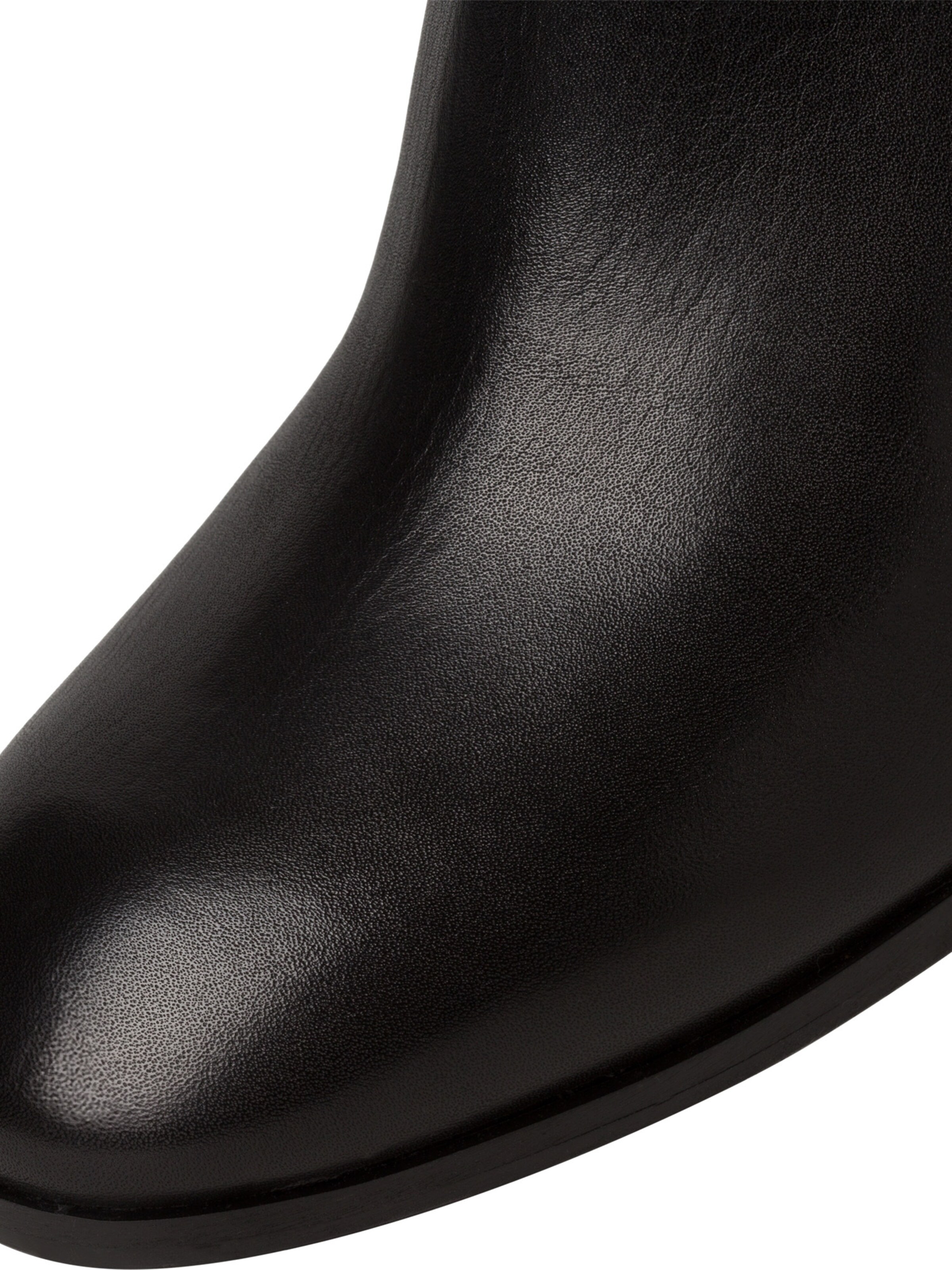 Tamaris Chelsea boots in Zwart