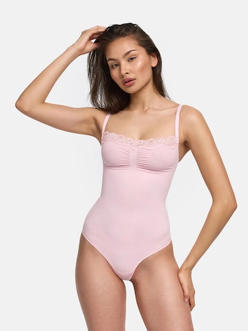 cfab (formerly creamy fabrics) Shapingbody 'Bodysuit Sculpting Shapewear mit Lace' i rosa: framsida