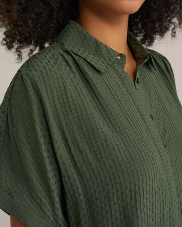 WE Fashion Blouse in Green