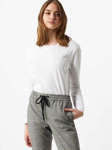 SELECTED FEMME T-shirt 'Standard' i vit: framsida