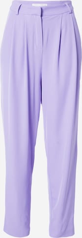 Guido Maria Kretschmer Women Tapered Pleat-front trousers 'Elenie' in Purple: front