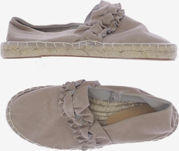 Reserved Flats & Loafers in 36 in Beige: front