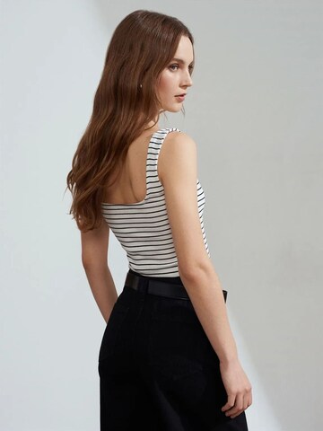 Dilvin Top in White