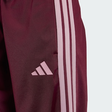 ADIDAS SPORTSWEAR Trainingsanzug 'Seasonal Essentials Tiberio' in Rot