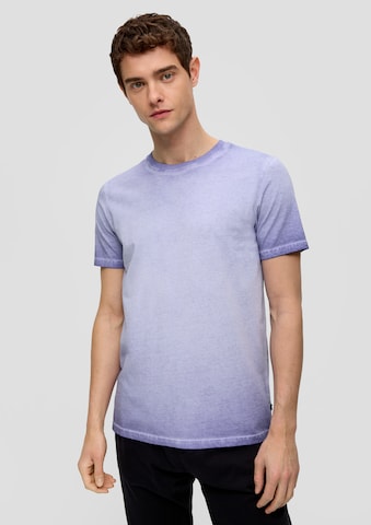 QS - Camisa em roxo: frente