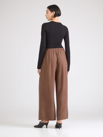 Hailys Wide leg Παντελόνι 'Mo44na' σε καφέ