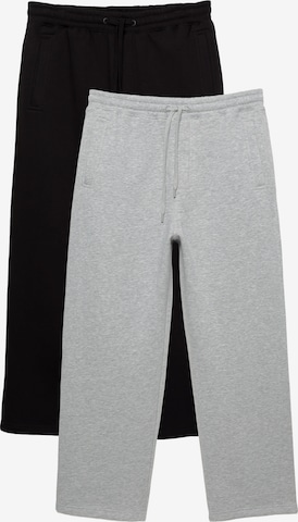 Pull&Bear Regular Housut värissä harmaa: etupuoli