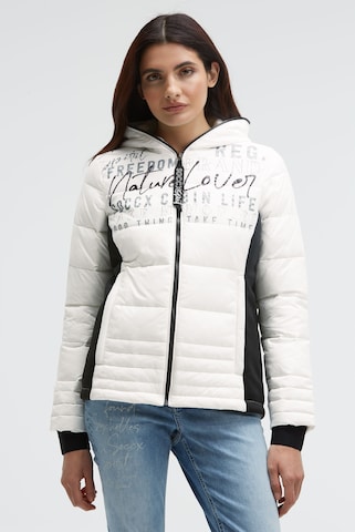 Soccx Winter Jacket in White: front