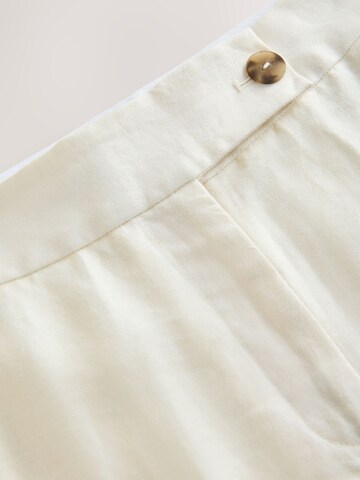 Bootcut Pantalon à plis 'N. Premium' Next en blanc