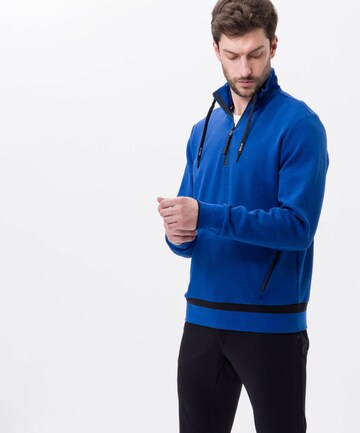 BRAX Sweatshirt 'Lovis' in Blau: predná strana