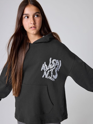smALLSAINTS Sweatshirt 'Orlando' in Schwarz