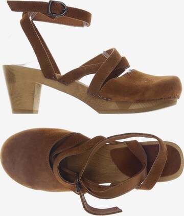 SANITA Sandals & High-Heeled Sandals in 39 in Brown: front