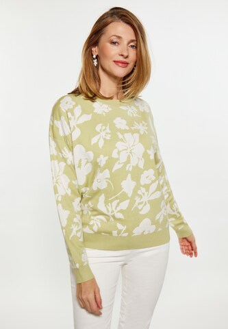 Usha Sweater in Green: front