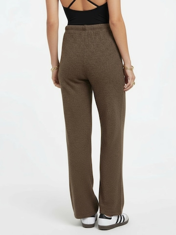 studioselect Regular Housut 'Sofie' värissä ruskea