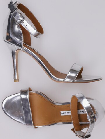 & Other Stories Sandals & High-Heeled Sandals in 39 in Silver: front