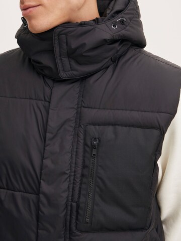 !Solid Vest 'Callen ' in Black