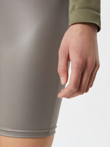 Skinny Leggings di Urban Classics in grigio