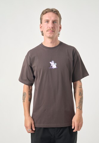 Cleptomanicx T-Shirt 'Classic Tee Old Thug' in Braun: Vorderseite