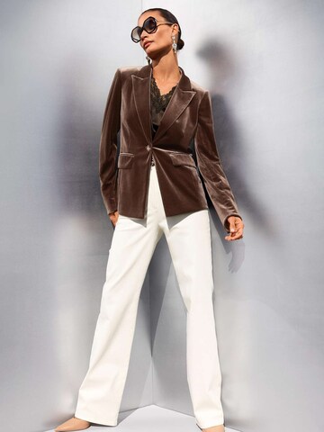 MADELEINE Regular Jeans in White