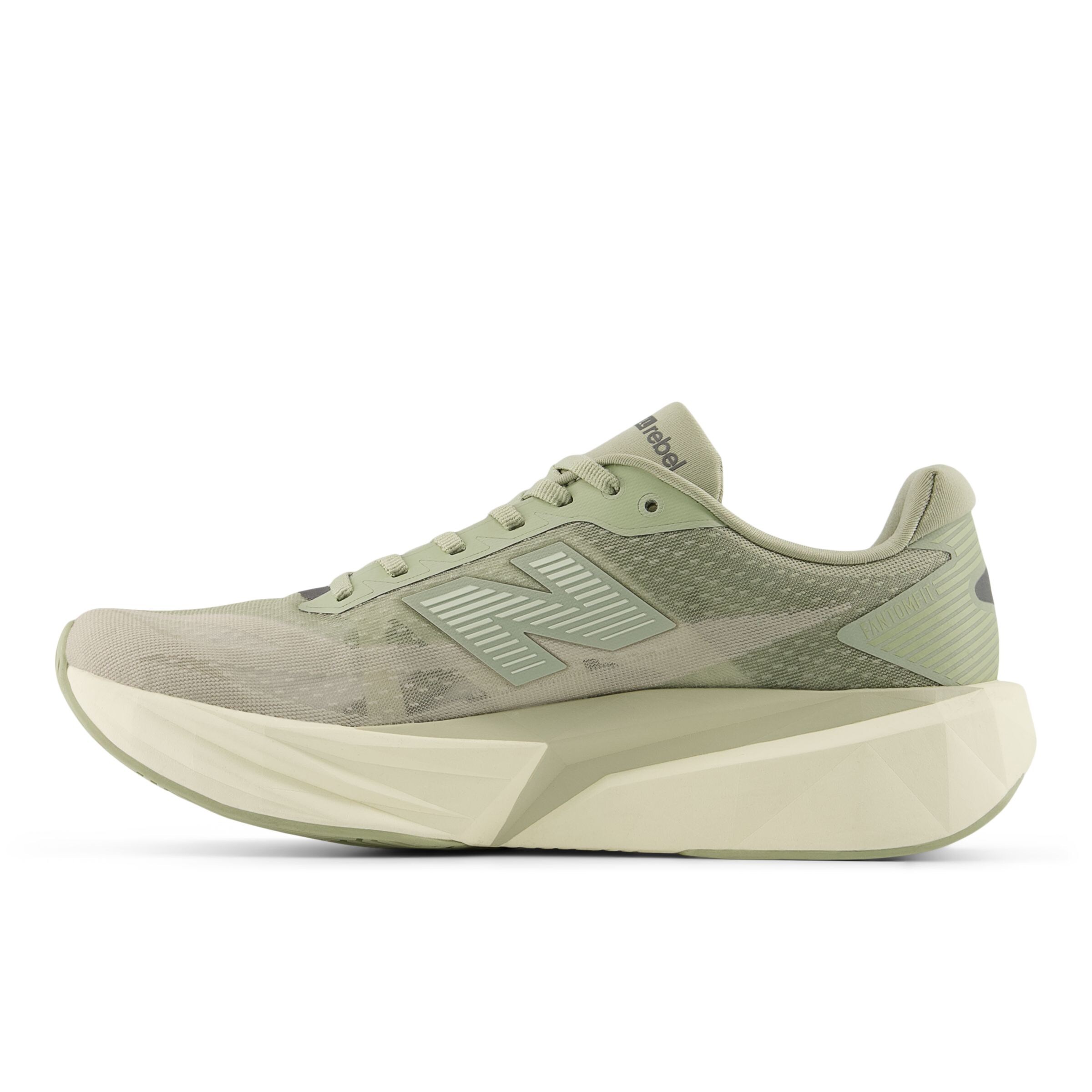 Baskets basses 'FuelCell Rebel v5' new balance en vert