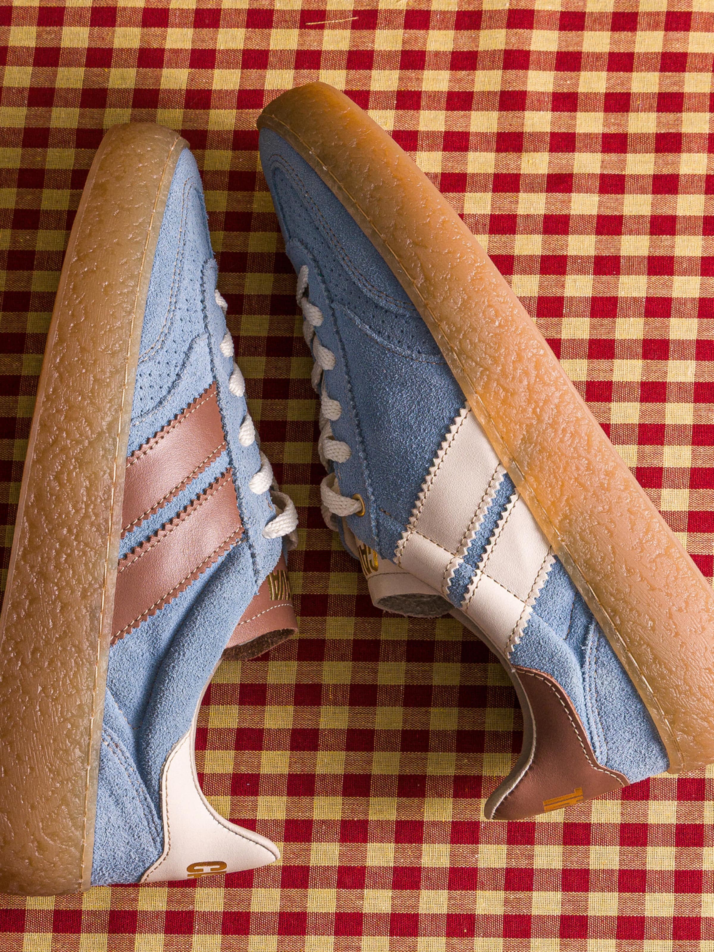 Caval Veterschoen ' HIGH PULSE ' in Blauw: zijkant