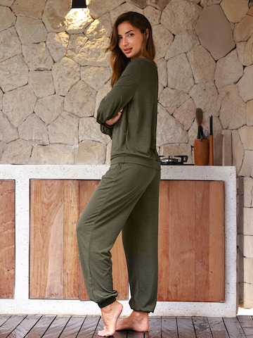 Cupshe - Pijama 'Long Sleeve' em verde