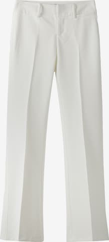 Bershka Flared Pleated Pants in Beige: front