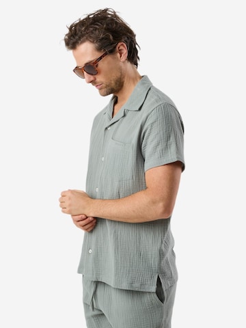 Seaside Regular fit Button Up Shirt in Green