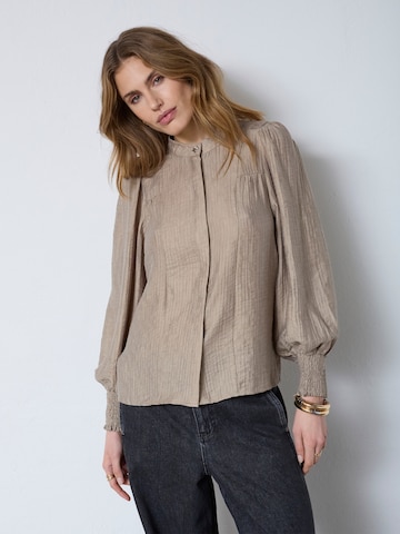 co'couture - Camisa ' TassyCC ' em bege: frente