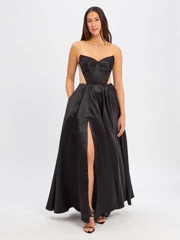 Luxuar Fashion Evening Dress in Black: front