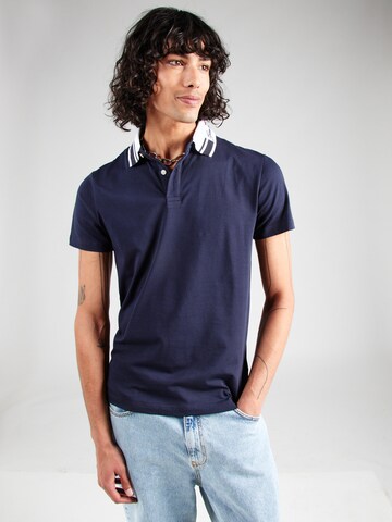 GUESS Poloshirt 'NOLAN' in Blau: predná strana