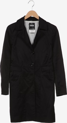 Sisley Jacket & Coat in M in Black: front