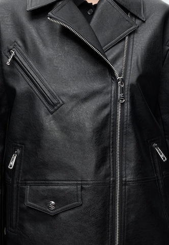 Geacă de primăvară-toamnă de la Calvin Klein Jeans pe negru