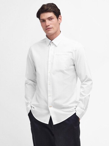 Barbour Regularny krój Koszula 'Lyle' w kolorze biały: przód