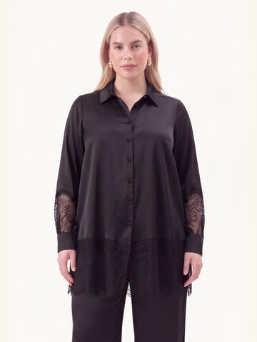 YOEK Blouse in Zwart: voorkant