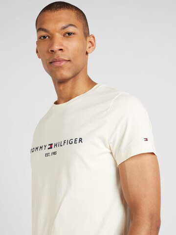 TOMMY HILFIGER Regular fit Μπλουζάκι σε μπεζ