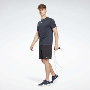 Reebok Regular Fit Funktionsskjorte 'Workout Ready' i sort