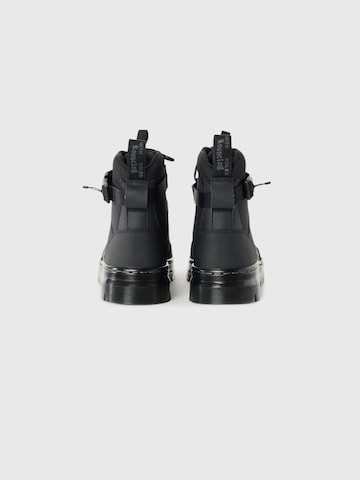 Dr. Martens Nauhabootsit värissä musta