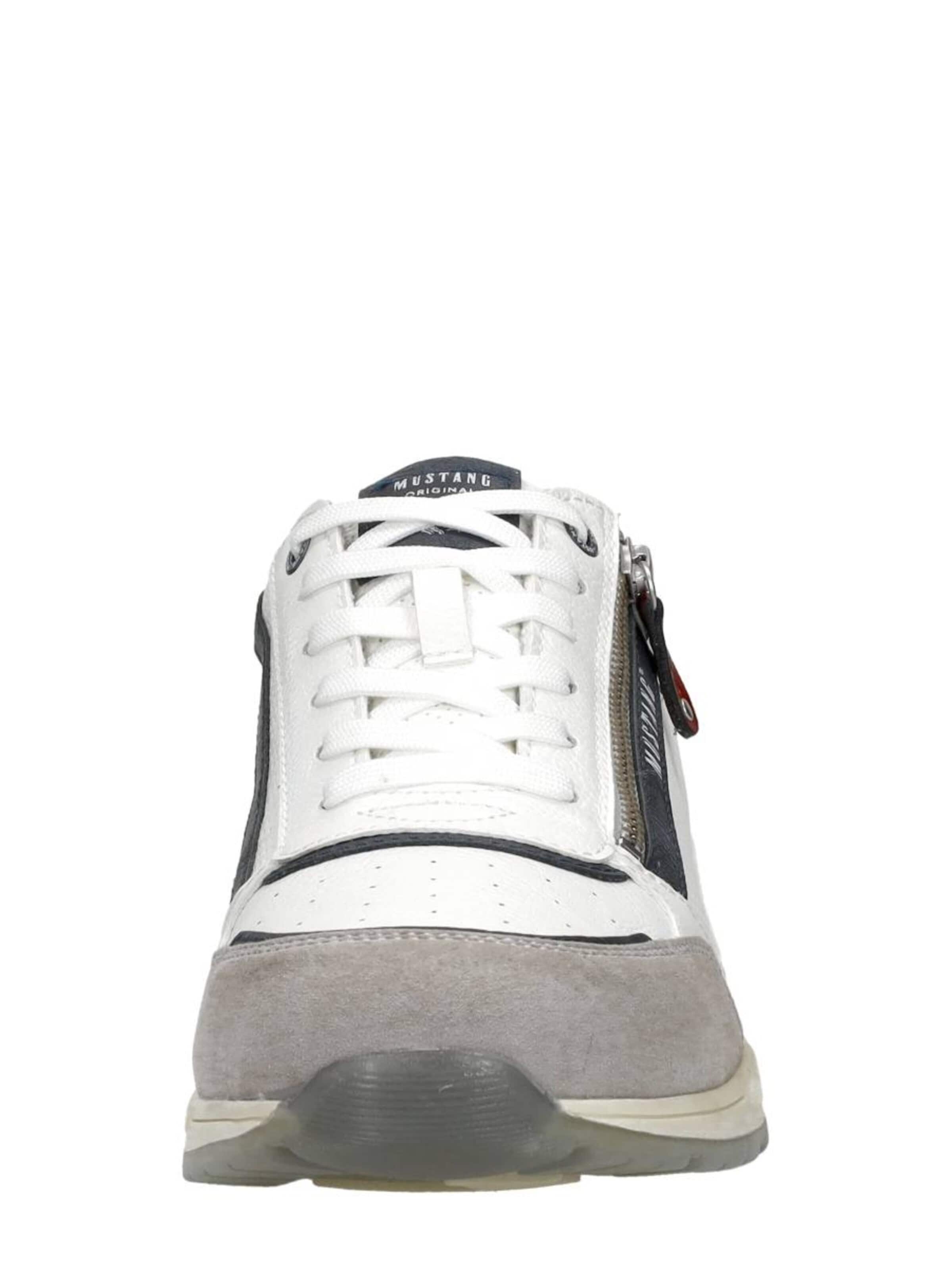 Baskets basses 'Sneakers Laag' MUSTANG en blanc