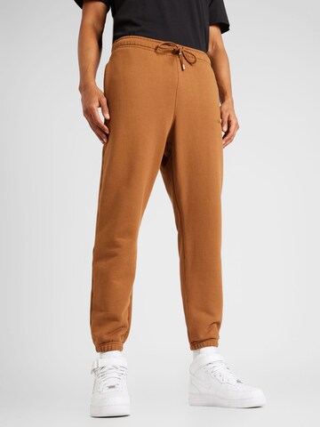 Effilé Pantalon 'AIR' Jordan en marron : devant